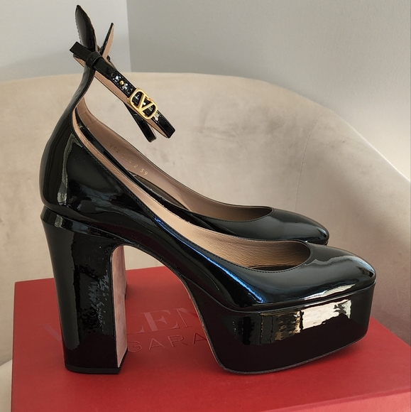 🦋 VALENTINO GARAVANI PLATFORM PUMP 🦋 - Picture 3 of 12